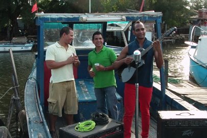 Israel Rojas, Yoel martínez / Descemer Bueno @ the filming of "Ser de sol"